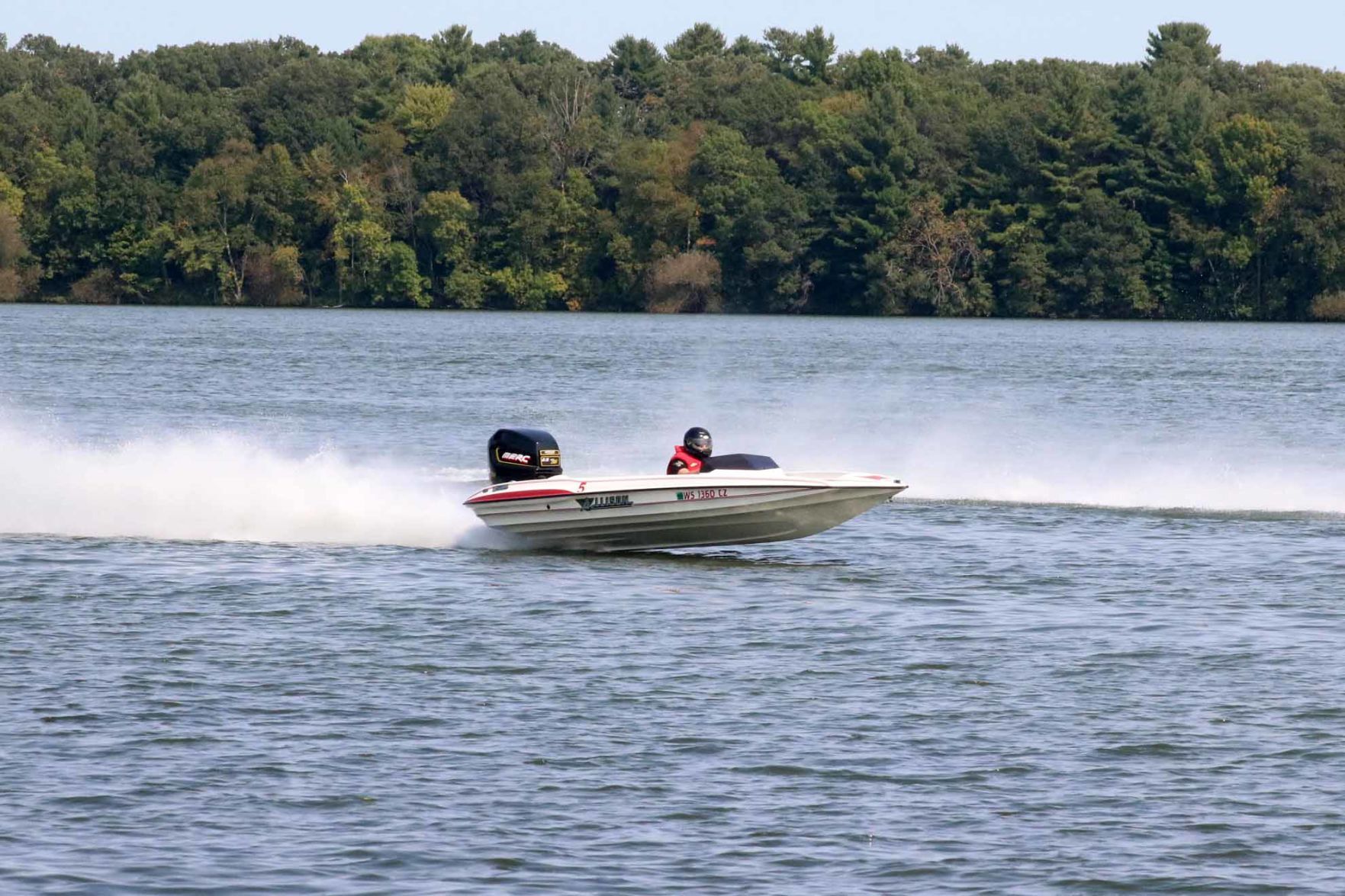 Powerboat racing on Rice Lake 9-11-21